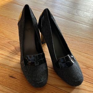 Tweed and black paten leather heels 👠